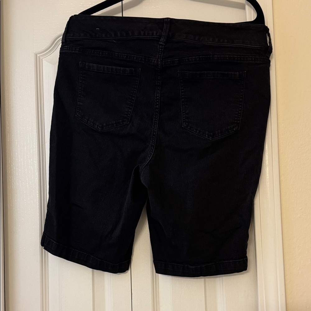 Torrid Black Women’s Stretch Bermuda Shorts - Picture 8 of 8